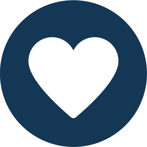 Sydänsymboli sinisellä taustalla, joka kuvastaa rakkautta ja positiivisuutta