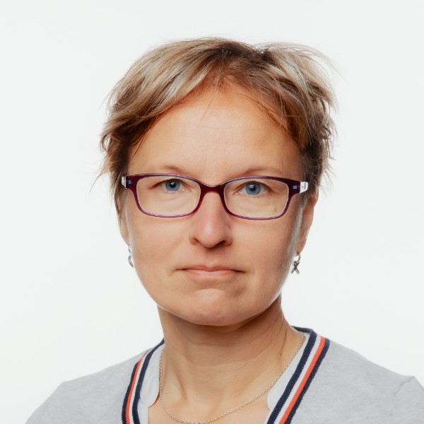 Vilma V&#228;&#228;t&#228;inen