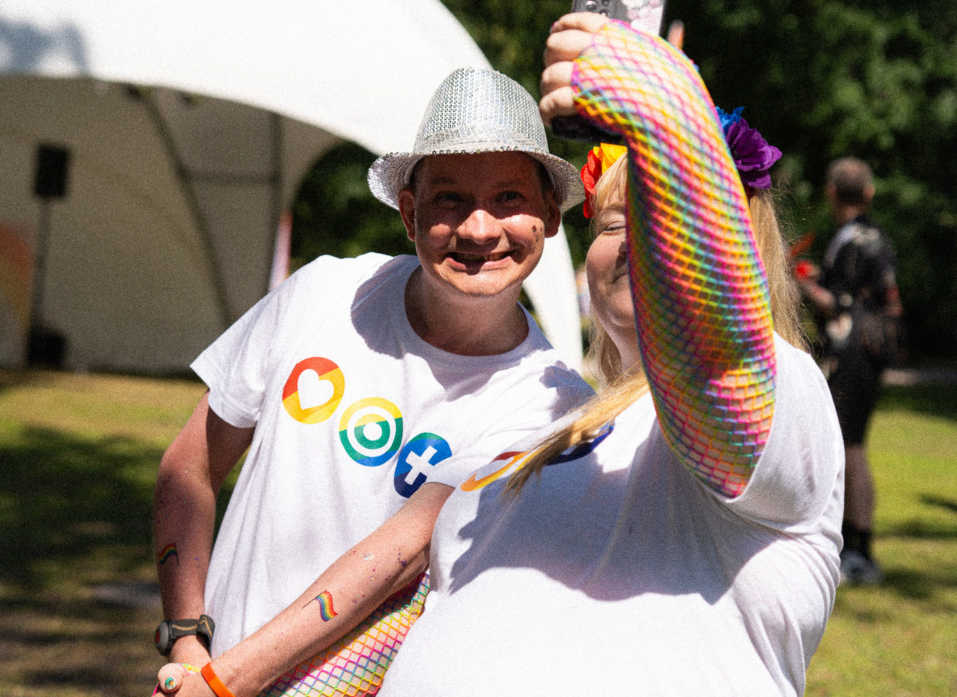 Attendo Joenrannan asukkaat ja henkilökunta Helsingin Pride-kulkueessa