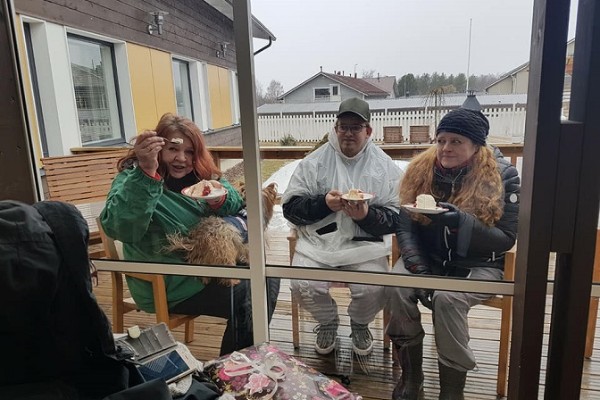 Terveisi&#228; Attendolta osa 6: Tapaamiset iltaisin ja viikonloppuisin