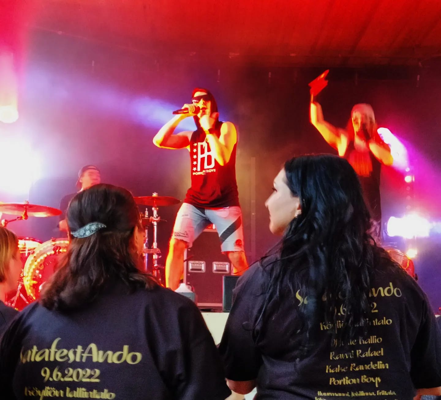 Portion Boys esiintyi Satakunnan alueen Satafestando-festareilla.